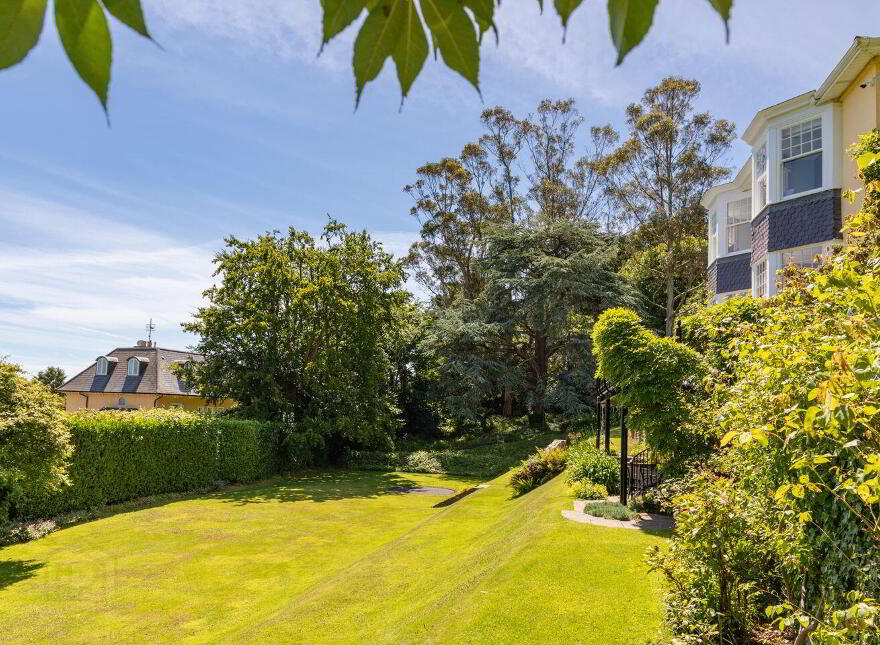 Kilmore, Kilmore Avenue, Killiney, A96F252
