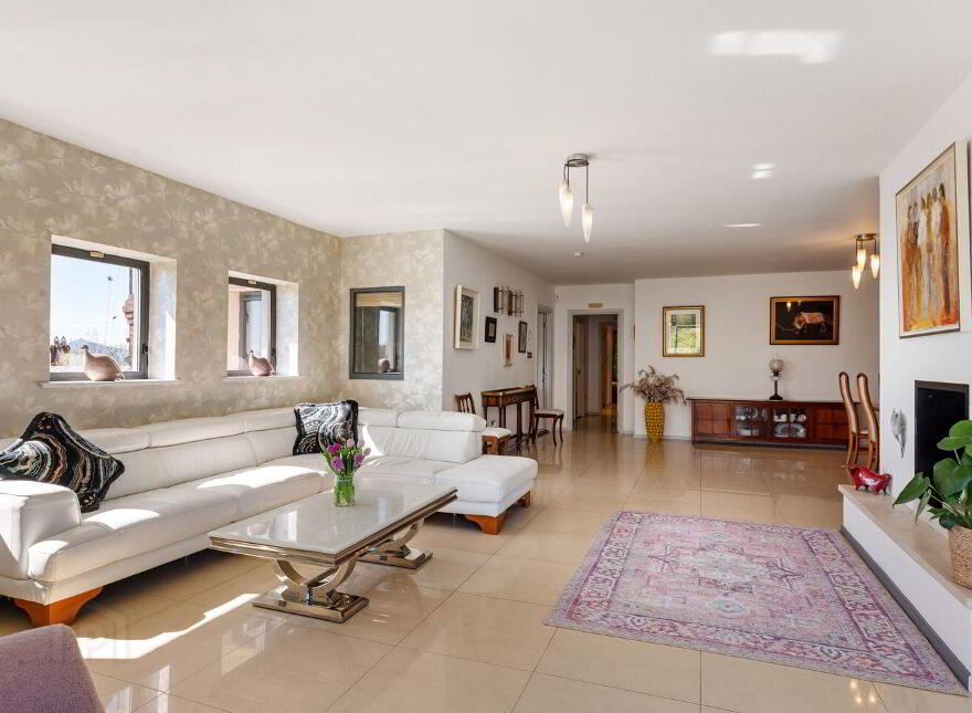 The Penthouse, No, 4 Killiney Hill Plaza, Killiney, A96XR62