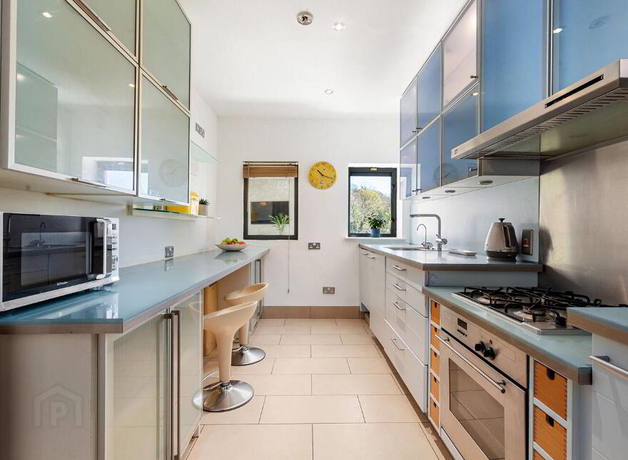 The Penthouse, No, 4 Killiney Hill Plaza, Killiney, A96XR62