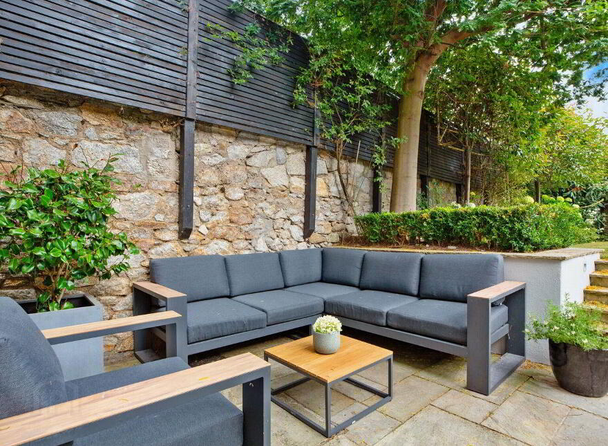 Rockmount, 29 Sorrento Road, Dalkey, A96XR28