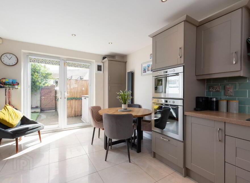 7 Pinewood, Ballybrack, A96K2F6