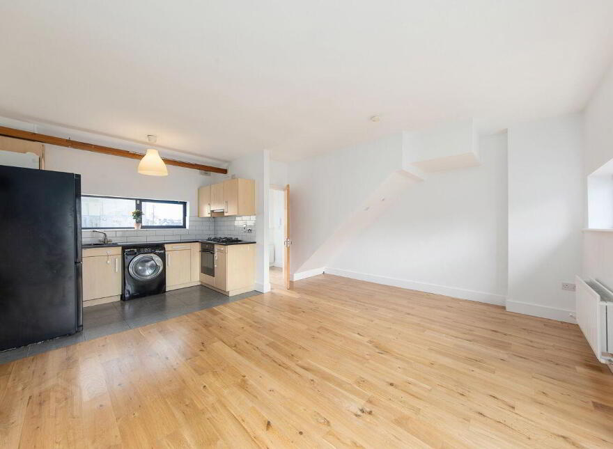 8 Castle Mews, Castle Street, Dalkey, A96HD21