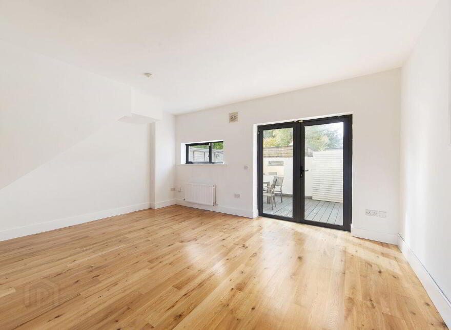 8 Castle Mews, Castle Street, Dalkey, A96HD21
