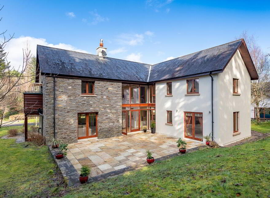 An Dún House, 6 Mountain View, Sheen Falls Country Club, Kenmare, V93XK85 photo