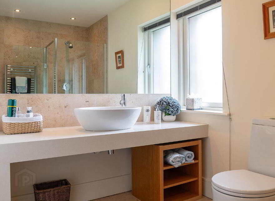 An Dún House, 6 Mountain View, Sheen Falls Country Club, Kenmare, V93XK85