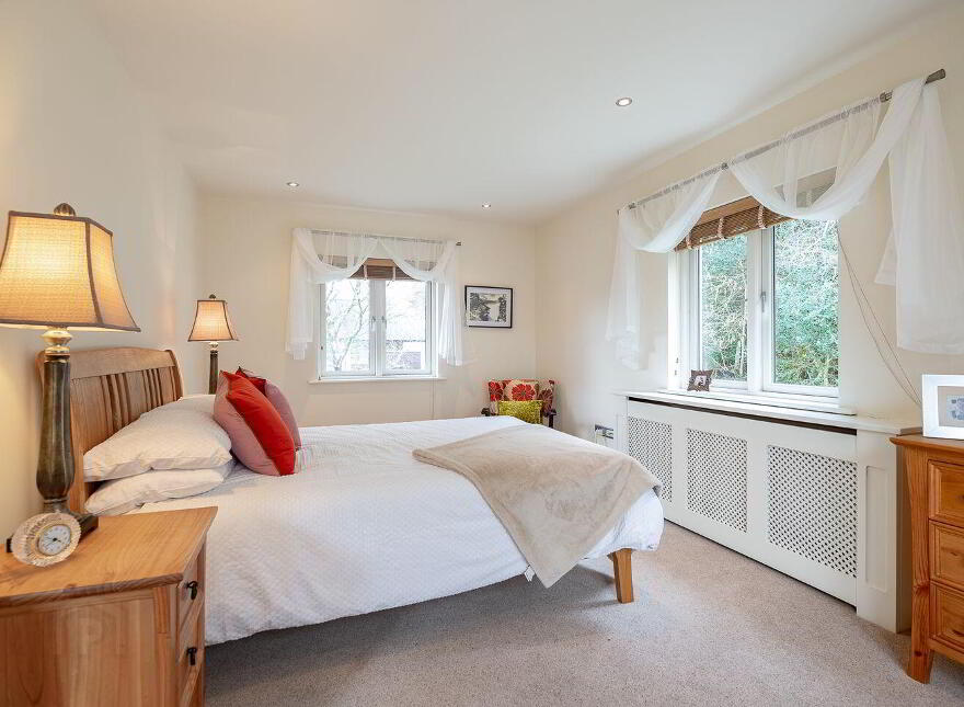An Dún House, 6 Mountain View, Sheen Falls Country Club, Kenmare, V93XK85