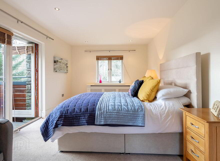An Dún House, 6 Mountain View, Sheen Falls Country Club, Kenmare, V93XK85