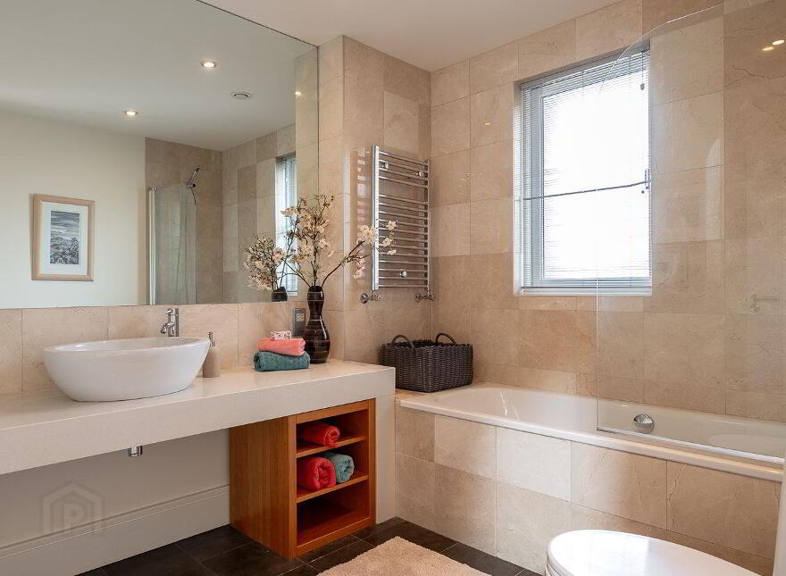 An Dún House, 6 Mountain View, Sheen Falls Country Club, Kenmare, V93XK85