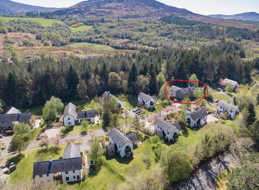An Dún House, 6 Mountain View, Sheen Falls Country Club, Kenmare, V93XK85