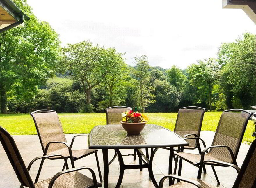 1 Cahir Lodges, Cahir, Tullig, V93W088