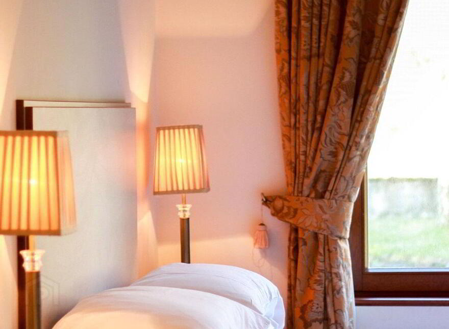 1 Cahir Lodges, Cahir, Tullig, V93W088