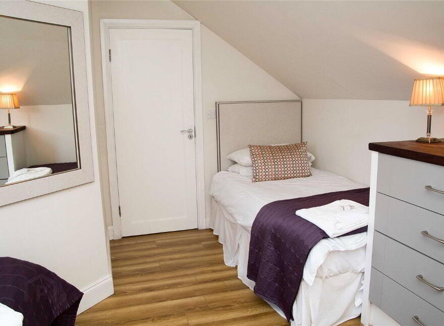 1 Cahir Lodges, Cahir, Tullig, V93W088