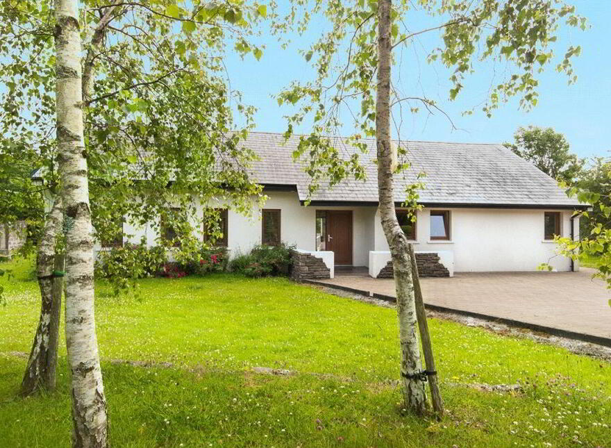 1 Cahir Lodges, Cahir, Tullig, V93W088