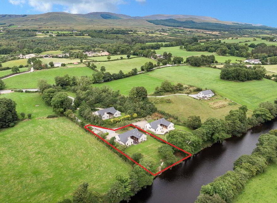 1 Cahir Lodges, Cahir, Tullig, V93W088