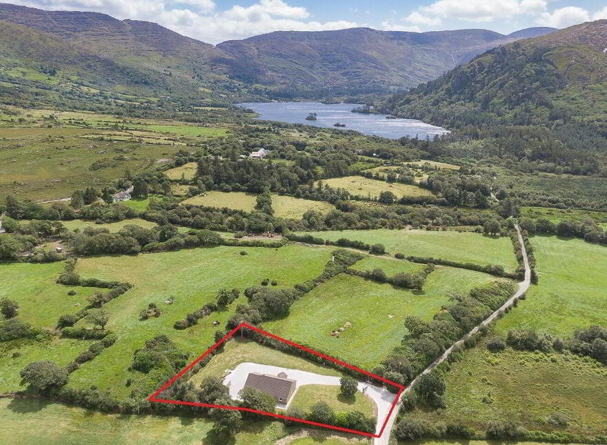 Clogherane, Lauragh Upper, Lauragh, V93Y681