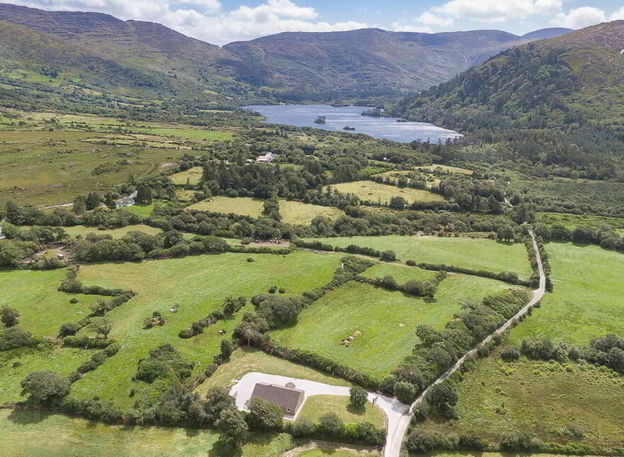 Clogherane, Lauragh Upper, Lauragh, V93Y681