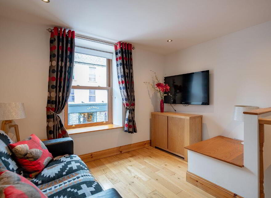 30 Henry Street, Kenmare, V93YX74