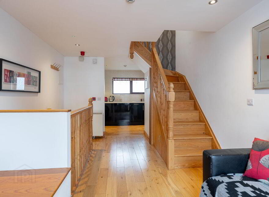 30 Henry Street, Kenmare, V93YX74