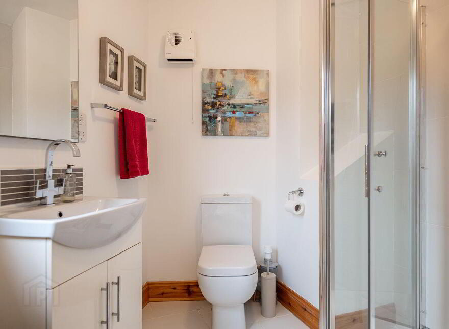 30 Henry Street, Kenmare, V93YX74