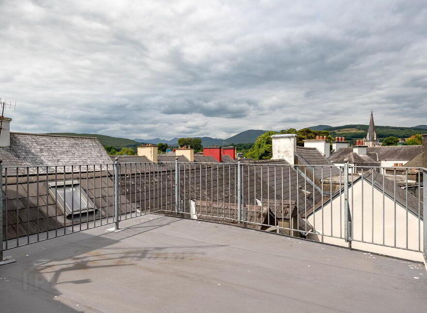 30 Henry Street, Kenmare, V93YX74