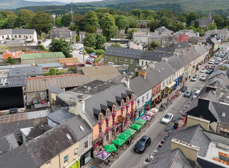 30 Henry Street, Kenmare, V93YX74