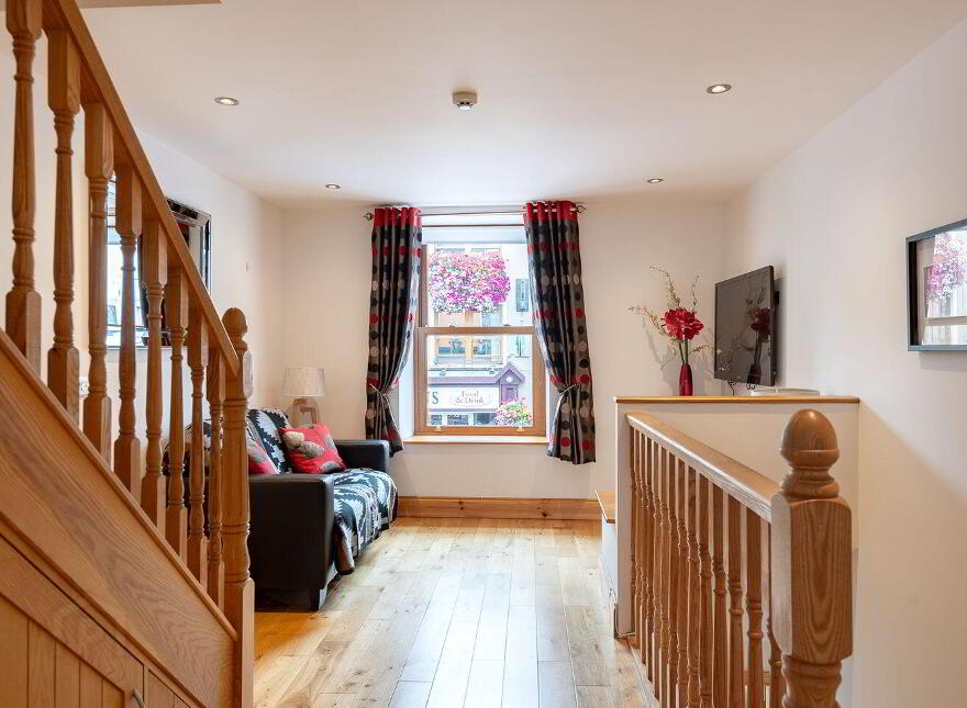 30 Henry Street, Kenmare, V93YX74