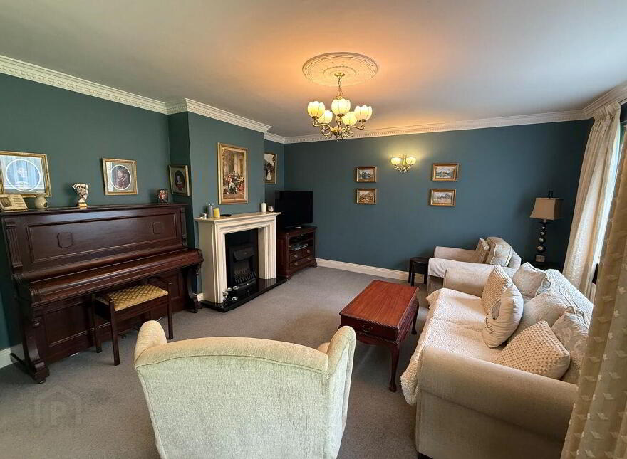 Coolgarriv, Tralee Road, Killarney, V93P6P0