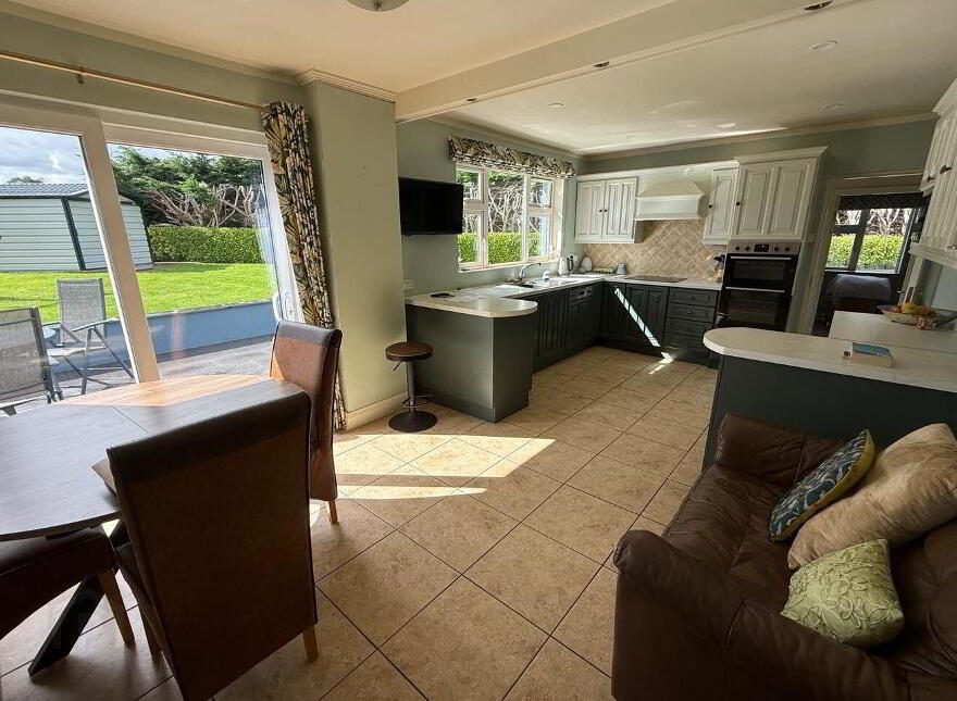 Coolgarriv, Tralee Road, Killarney, V93P6P0