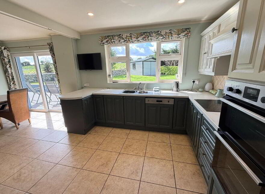 Coolgarriv, Tralee Road, Killarney, V93P6P0