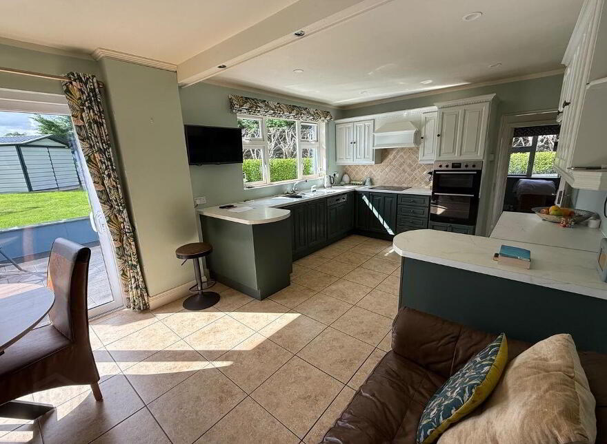 Coolgarriv, Tralee Road, Killarney, V93P6P0