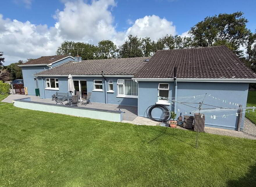 Coolgarriv, Tralee Road, Killarney, V93P6P0