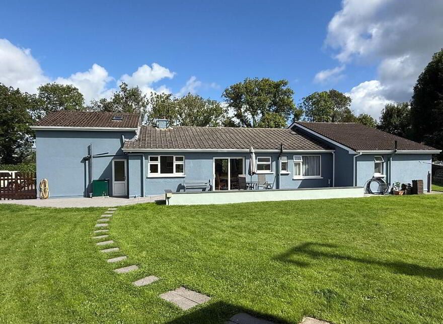 Coolgarriv, Tralee Road, Killarney, V93P6P0