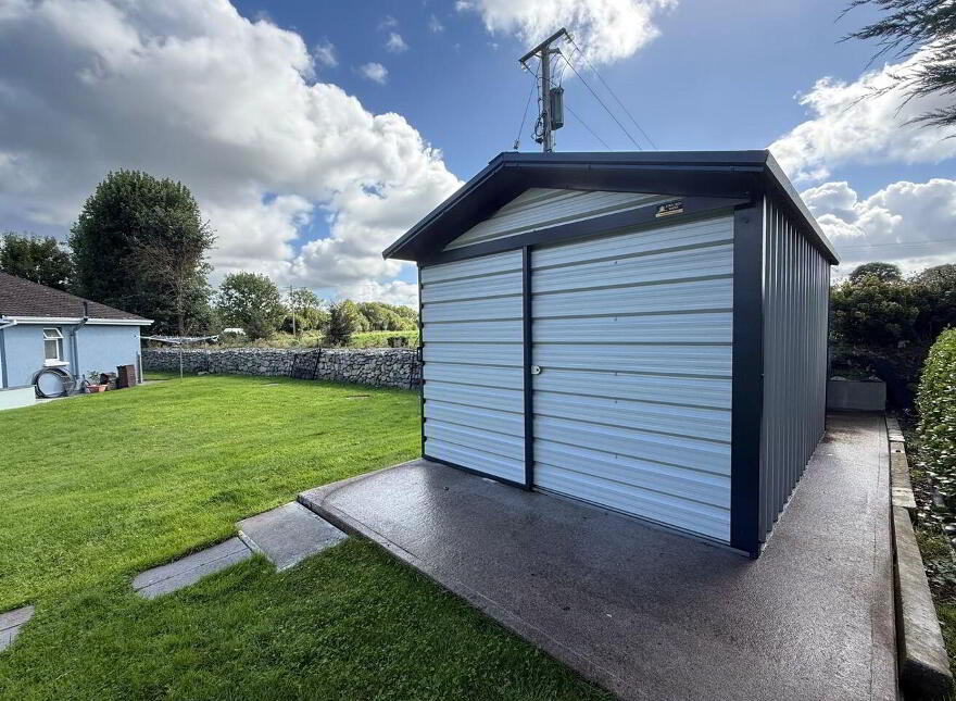 Coolgarriv, Tralee Road, Killarney, V93P6P0