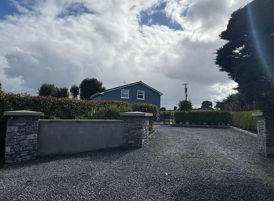 Coolgarriv, Tralee Road, Killarney, V93P6P0