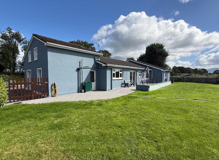 Coolgarriv, Tralee Road, Killarney, V93P6P0