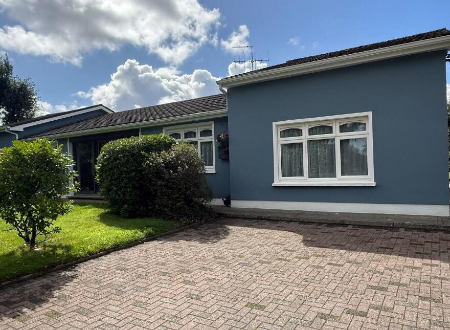 Coolgarriv, Tralee Road, Killarney, V93P6P0