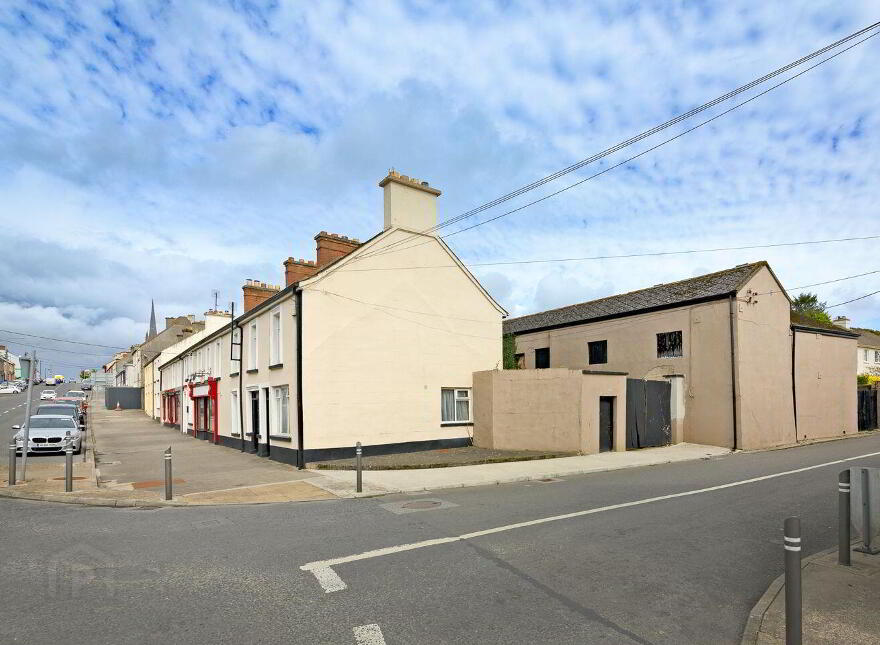 McGettricks, O'Connell Street, Ballymote, F56TX29