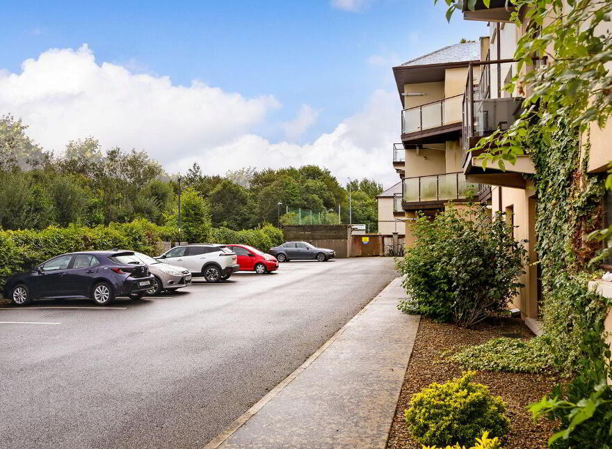 13 Edenmount Hall, Brooklawns, Sligo