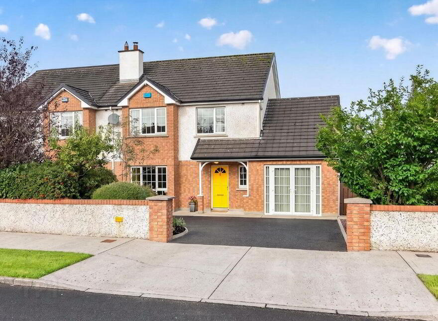 4 Ox Crescent, Tubbercurry, F91A9Y6 photo