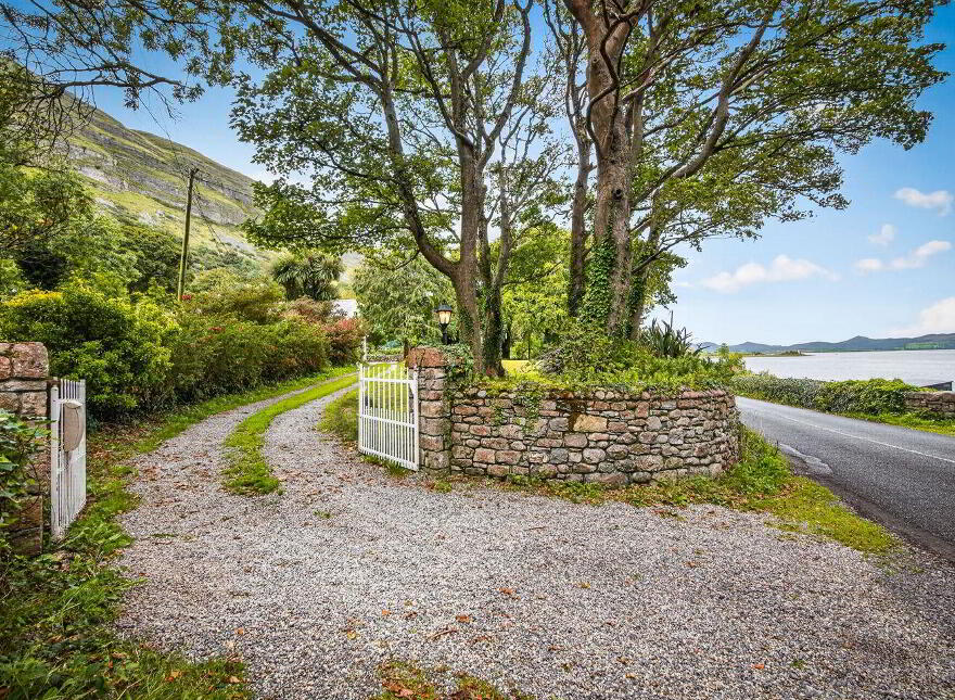 Rockview House ( Formerly Rockville House), Strandhill, F91R983