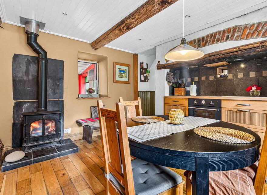 Rockview House ( Formerly Rockville House), Strandhill, F91R983