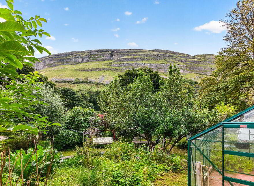 Rockview House ( Formerly Rockville House), Strandhill, F91R983