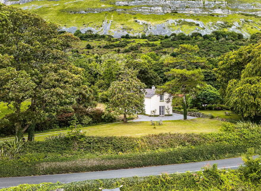 Rockview House ( Formerly Rockville House), Strandhill, F91R983
