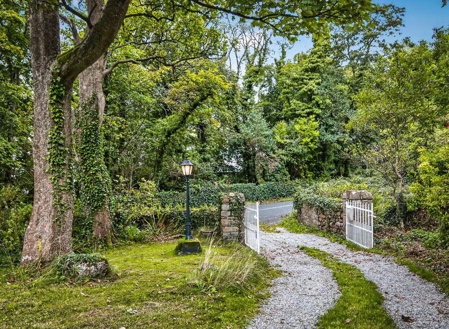 Rockview House ( Formerly Rockville House), Strandhill, F91R983