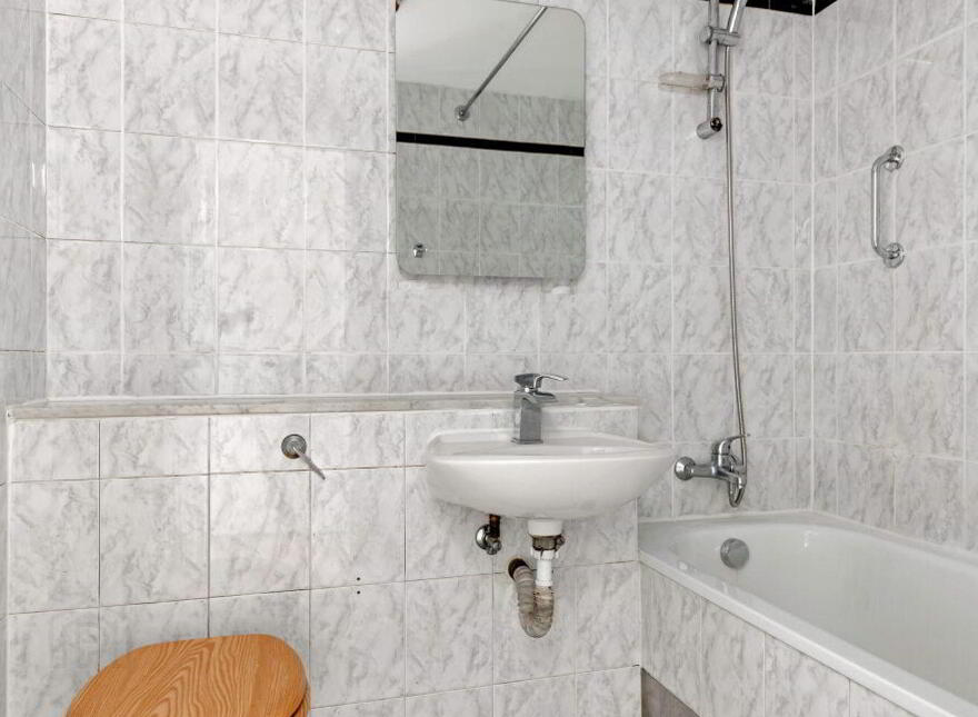 63 Exchange Hall, Belgard Square North, Tallaght, Tallaght, D24C576