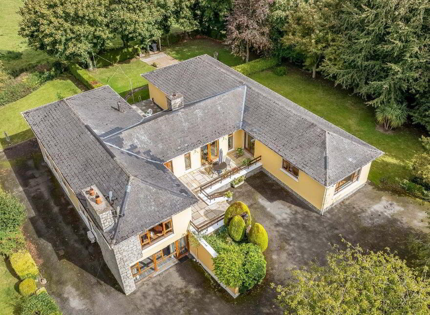 Belgree House, On Approx, 1.67 Hec (4, 12 Acres), Kilmartin Lane, Hollystown, D15W9R9