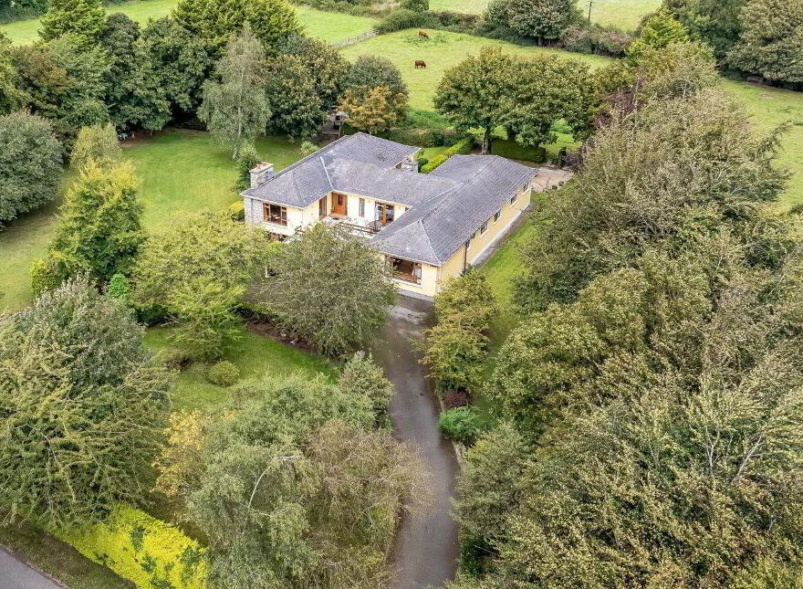 Belgree House, On Approx, 1.67 Hec (4, 12 Acres), Kilmartin Lane, Hollystown, D15W9R9