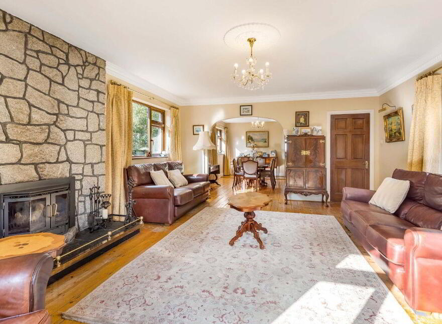 Belgree House, On Approx, 1.67 Hec (4, 12 Acres), Kilmartin Lane, Hollystown, D15W9R9