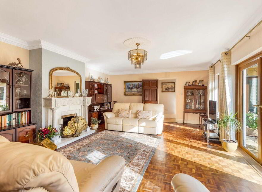 Belgree House, On Approx, 1.67 Hec (4, 12 Acres), Kilmartin Lane, Hollystown, D15W9R9