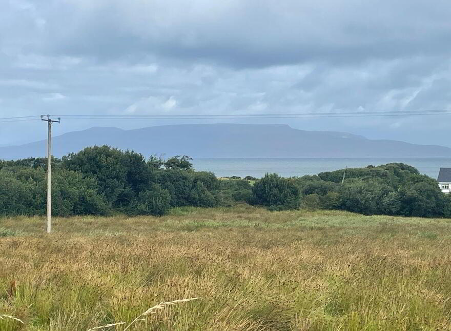 28 Acre Farm Cottage & Outbuildings, Falduff, Louisburgh, F28DD85